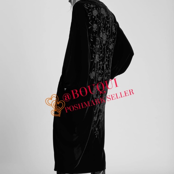 BLOGGERS FAV ZARA EMBROIDERED VELVET KIMONO - Picture 9 of 11